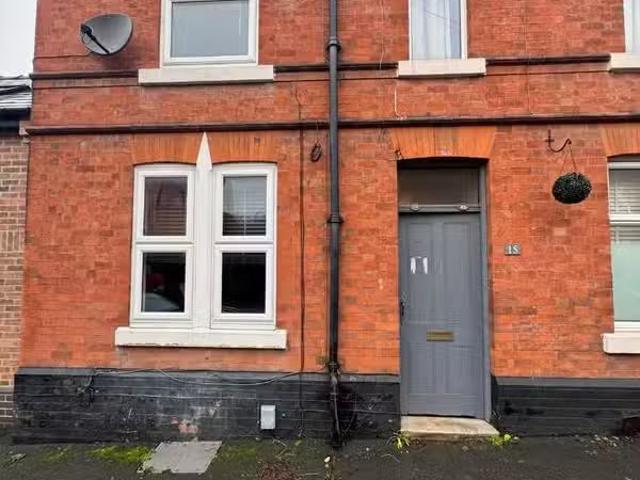 Just in! 3 bedroom semi detached house for rent in Sherwin Str.