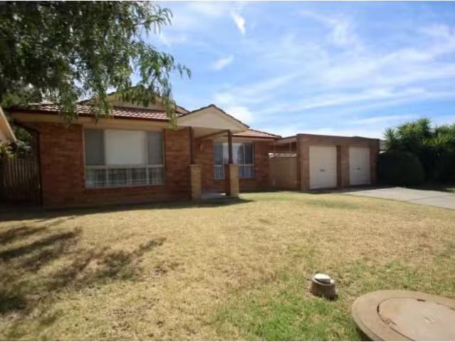 Unique 3 BR 3 Tikki Place, Glenfield Park House for rent List.