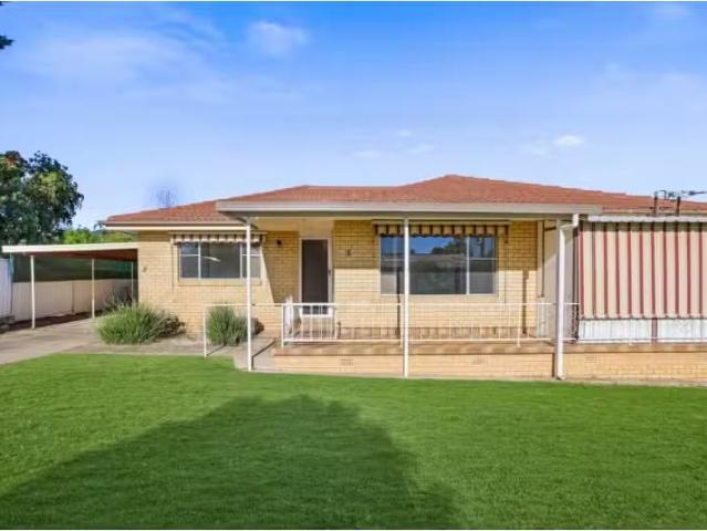 Cheap 3 BR 3 Karwin Street, TAMWORTH House for rent Listed by.