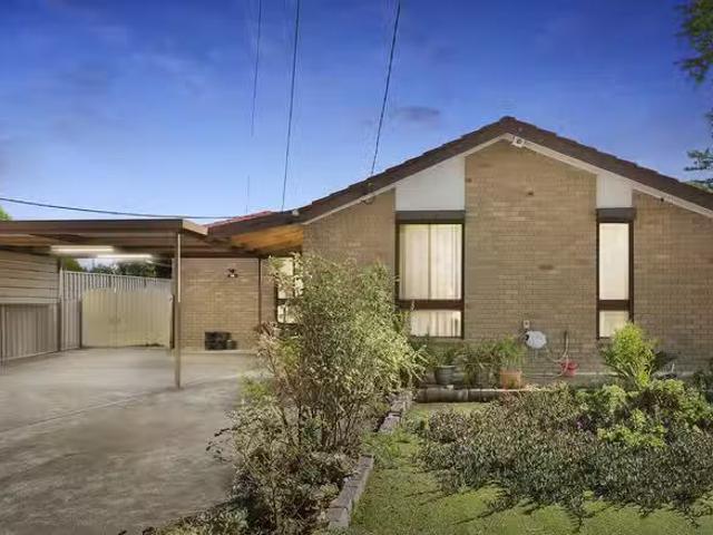 Charming 3 BR 3 Orchid Court, Lalor, VIC 3075