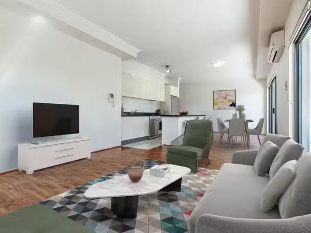 Deal! 3 BR 10/125 Rocky Point Road, Beverley Park, NSW 2217