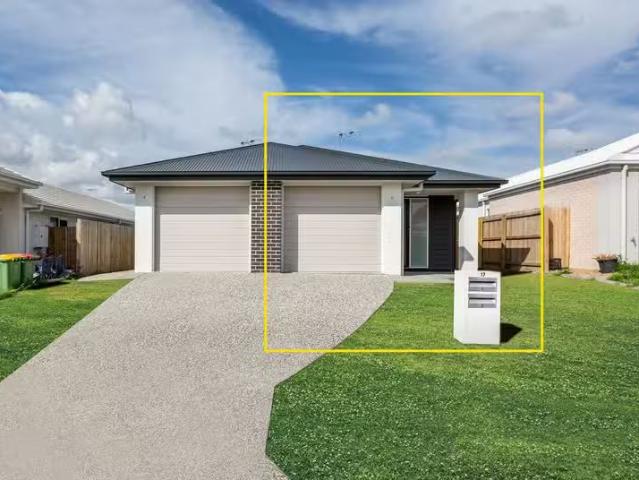 Unique 3 BR 1/17 Anne Street, PARK RIDGE SOUTH, QLD 4125 Hou.
