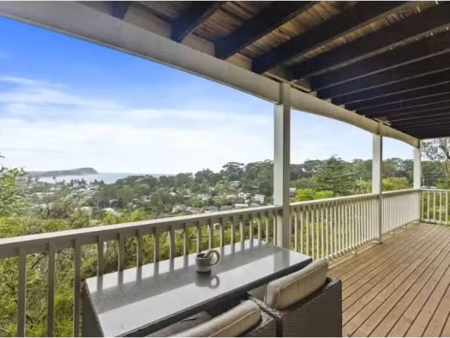 Rental! 3 BR 1/100 Riviera Avenue, Terrigal Apartment for rent.
