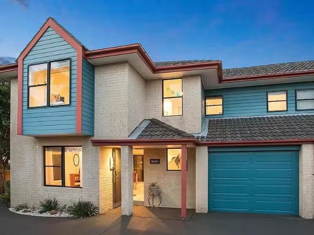New 3 BR 1/110 Bay Road, Blue Bay Townhouse for rent Listed b.