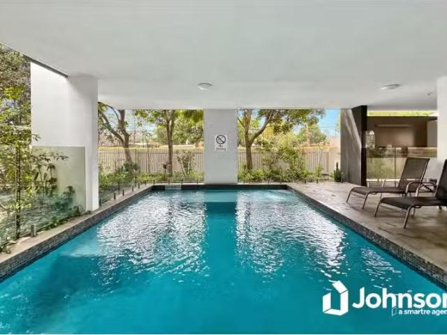 Nice 3 BR 11/11 Stephens Street, Morningside Apartment for ren.