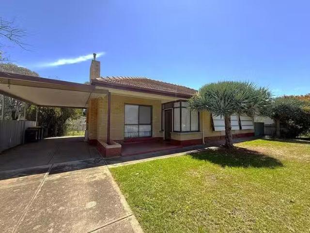 Just in! 3 BR 112 Goodman Road, Elizabeth South, SA 5112
