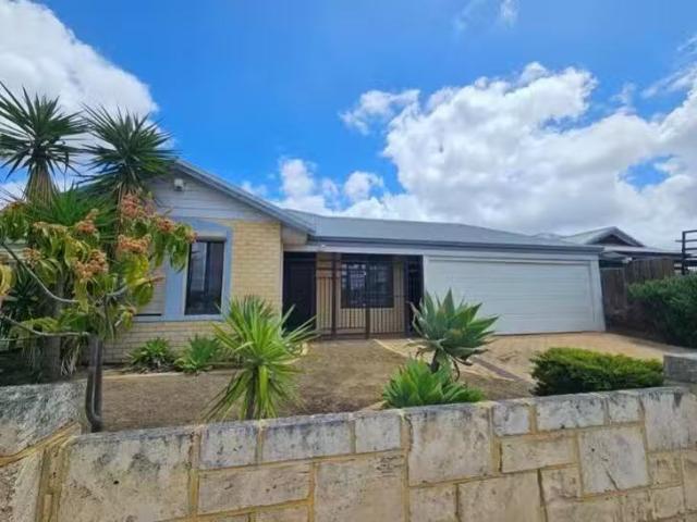For Rent! 3 BR 125 Coolamon Boulevard, Ellenbrook, WA 6069