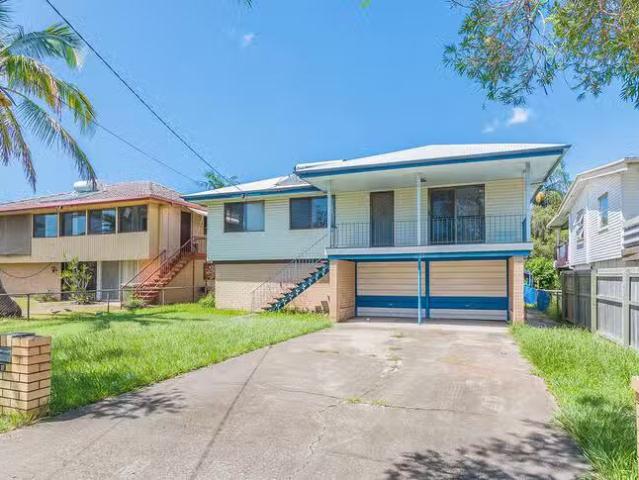 Deal! 3 BR 127 George Street, Kippa Ring, QLD 4021