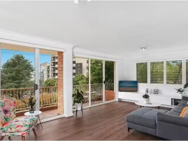 Rental! 3 BR 1/22 Church St, Wollongong Apartment for rent Li.