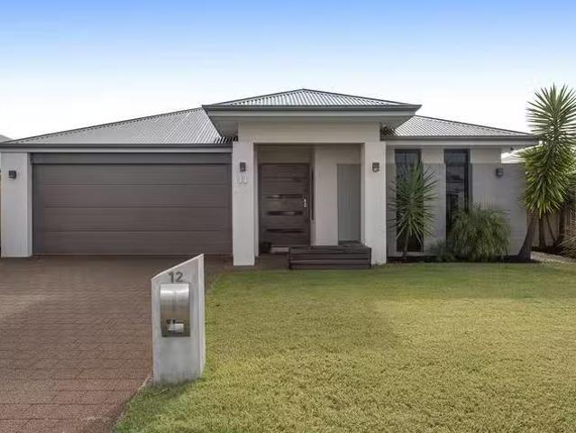Rental! 3 BR 12 Broomhurst Street, Baldivis, WA 6171
