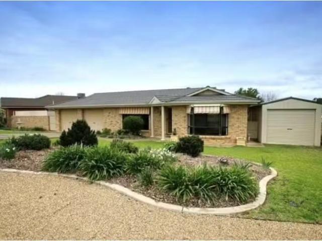 Just in! 3 BR 12 Galleon Place, Estella House for rent Listed.