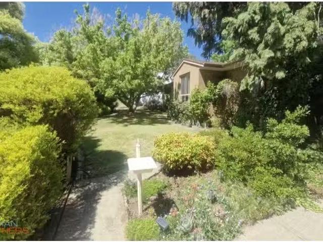 Cheap 3 BR 12 Dallachy Street, Page House for rent Listed by.