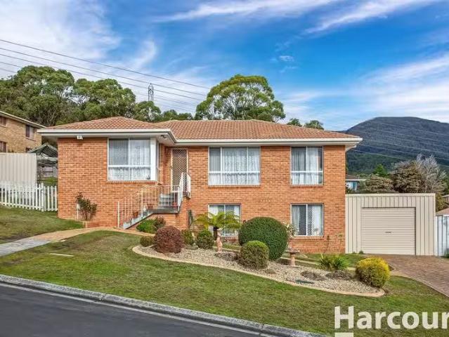 Charming 3 BR 12 Longley Court, GLENORCHY, TAS 7010 House fo.