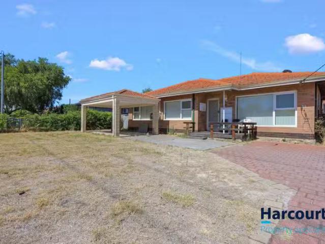 Unique 3 BR 1/33 Centre Street, QUEENS PARK, WA 6107 House f.