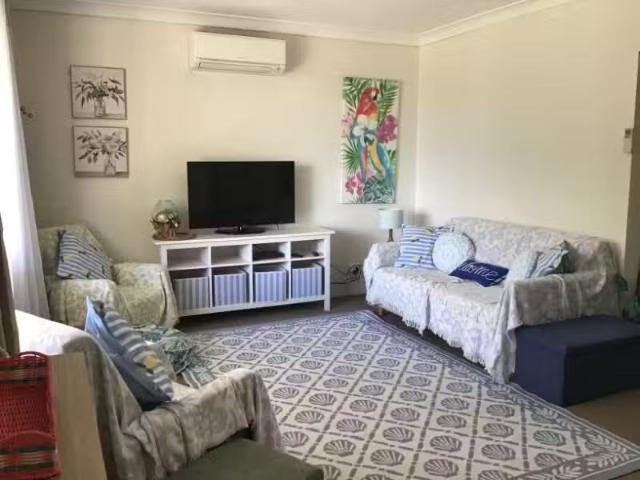 Nice 3 BR 13A Larmer Cl, Broulee House for rent Listed by Sam.