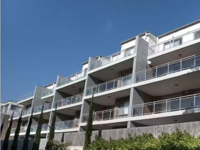 Cozy 3 BR 149/23 35 Crane Road, Castle Hill Apartment for rent.