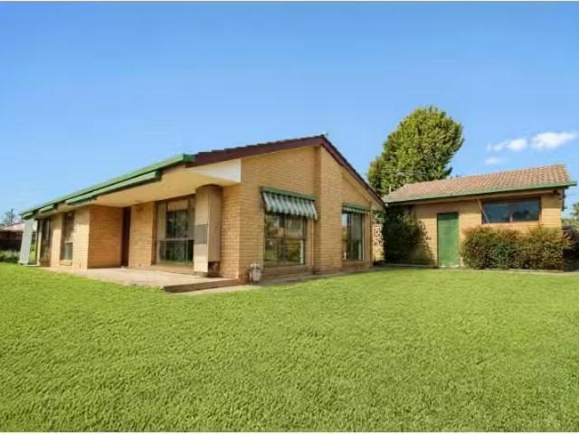 Unique 3 BR 140 High Street, HOWLONG House for rent Listed by.