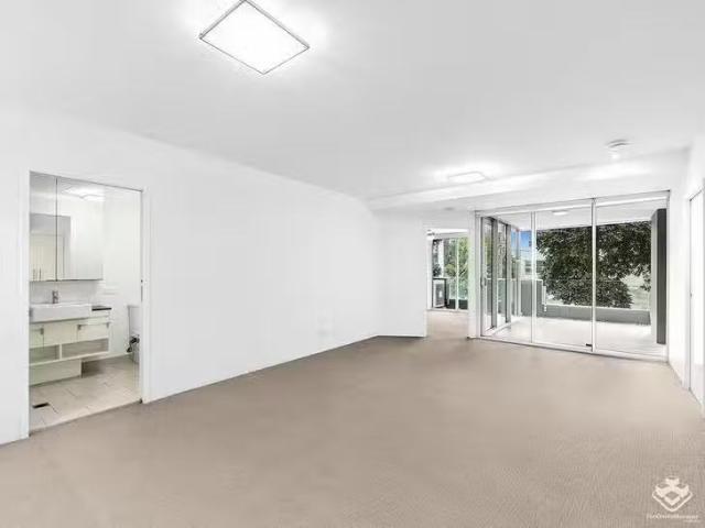 Nice 3 BR 14/37 Duncan Street, West End, QLD 4101
