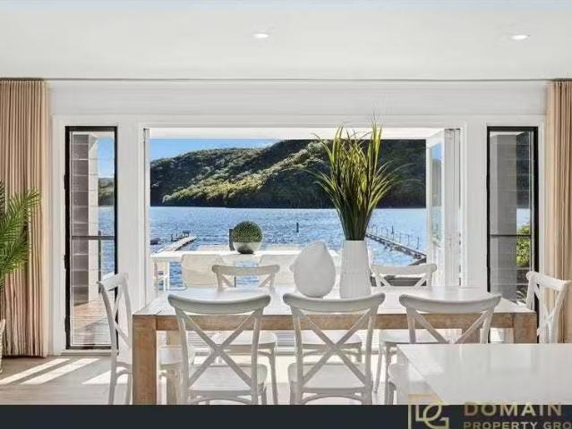 Unique 3 BR 14 Bassan Street, Woy Woy Bay House for rent List.