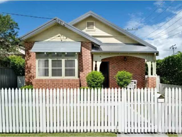 Cheap 3 BR 157 Tudor Street, Hamilton House for rent Listed b.