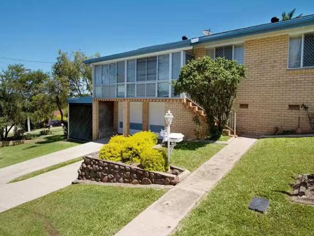 Unique 3 BR 16 Columbia Street, GYMPIE, QLD 4570 House for R.