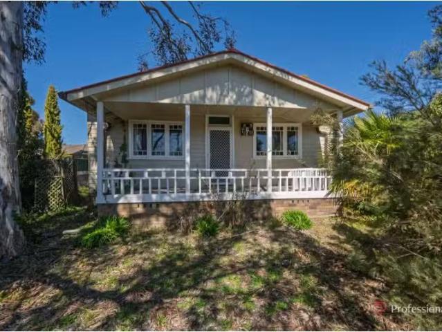 Just in! 3 BR 173 Butler Street, ARMIDALE House for rent List.