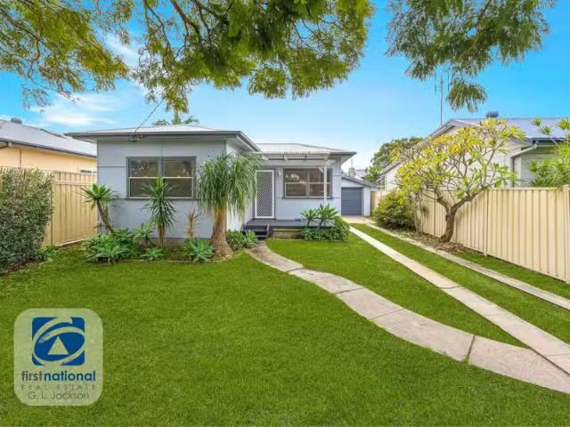 Unique 3 BR 18 Dorothy Avenue, Woy Woy House for rent Listed.