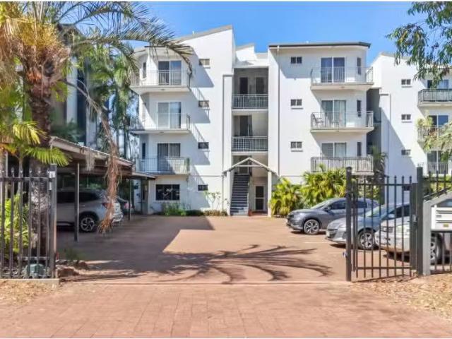 Cozy 3 BR 1/8 Duke Street, Stuart Park Apartment for rent Lis.