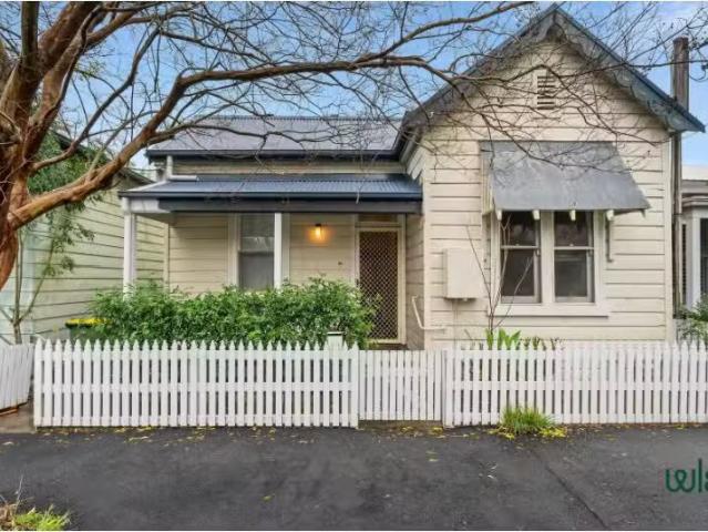 Cozy 3 BR 20 Phoebe Street, Islington House for rent Listed b.