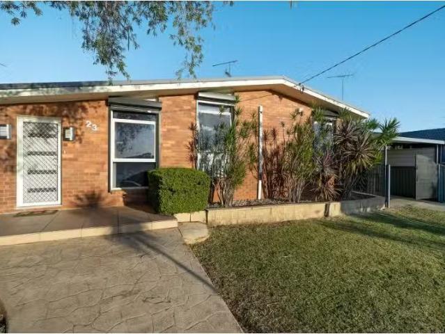 Charming 3 BR 23 Hilary Street, Winston Hills House for rent.