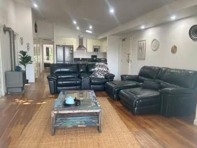 Just in! 3 BR 23 Island Street, South Stradbroke, QLD 4216