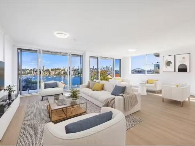 For Rent! 3 BR 2/45 Wolseley Road, Point Piper Apartment for r.