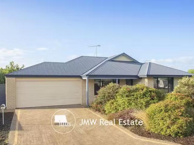 Charming 3 BR 2/5 Sandalford Court, Dunsborough, WA 6281