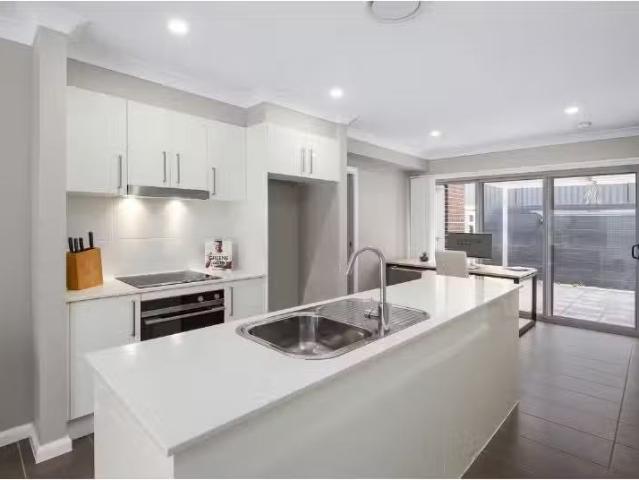 Cozy 3 BR 2/6 Cathie Road, Port Macquarie House for rent List.