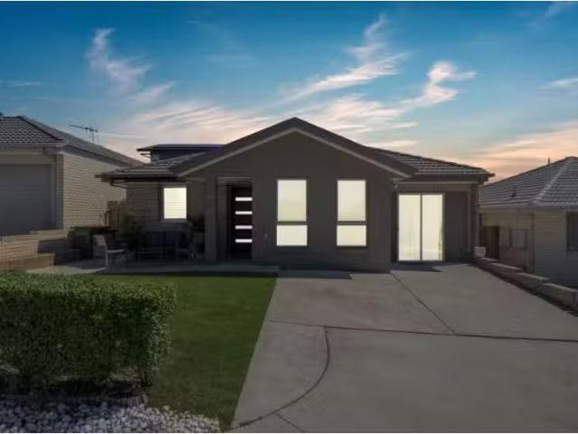 Deal! 3 BR 28 Alanvale Street, Harrison House for rent Listed.