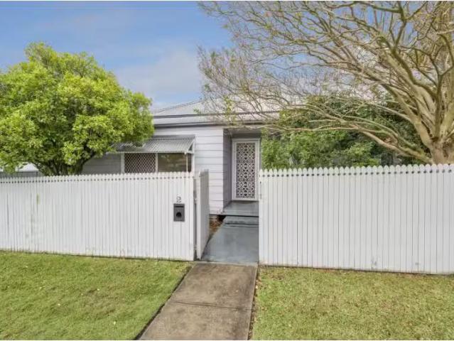 Charming 3 BR 2 Hay Road, Adamstown House for rent Listed by.