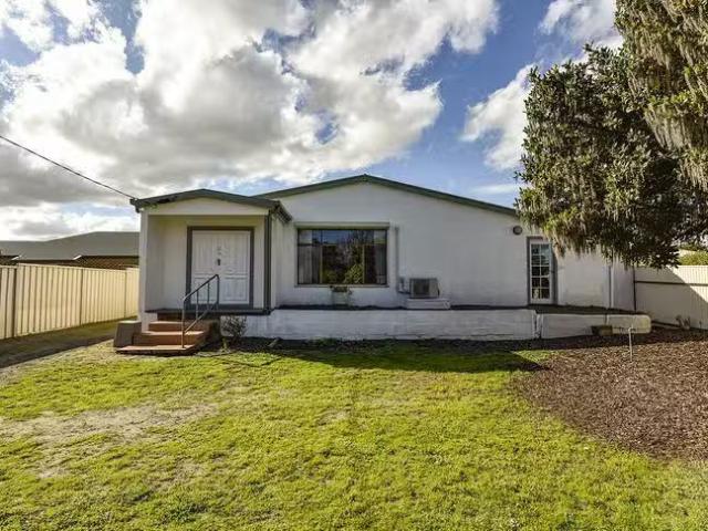 New 3 BR 30 Queens Avenue, Mount Gambier, SA 5290
