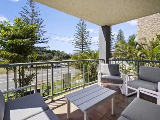 Deal! 3 BR 3/262 Marine Parade, Kingscliff Apartment for rent.
