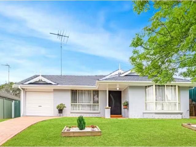 New 3 BR 32 Oriole Street, GLENMORE PARK House for rent Liste.