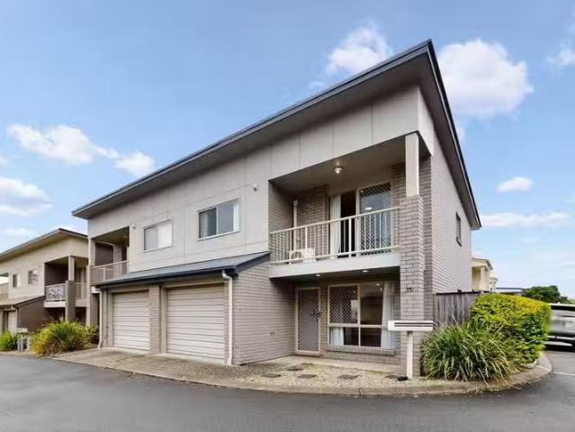 Rental! 3 BR 35/20 Kathleen Street, RICHLANDS, QLD 4077 Town.
