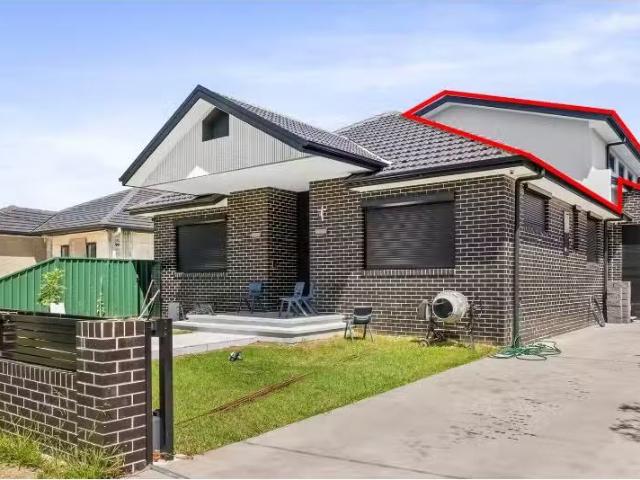 Cozy 3 BR 35 Pomona Street, Greenacre House for rent Listed b.