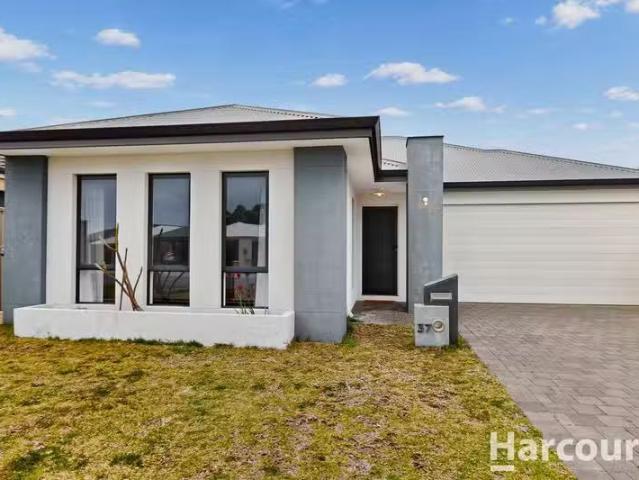 Nice 3 BR 37 Vignerons Loop, HOCKING, WA 6065 House for Rent