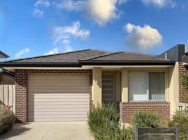 Cheap 3 BR 7A Powell Crescent, Maidstone, VIC 3012