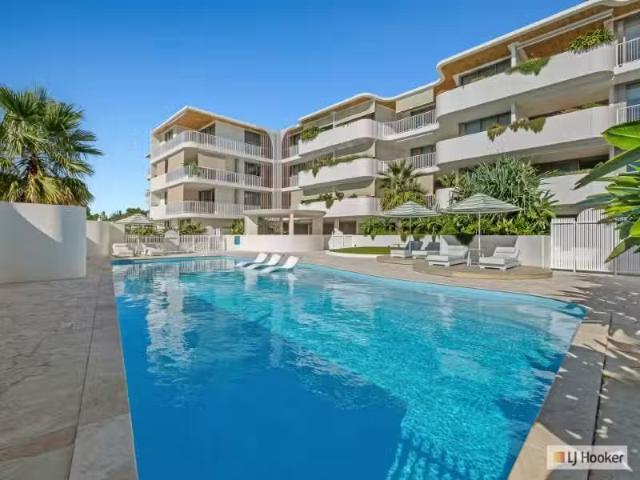 Charming 3 BR 406/5 Grand Parade, CASUARINA Apartment for rent.