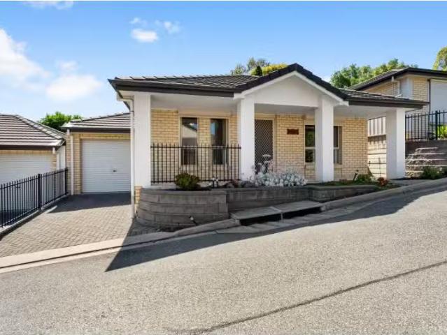 Deal! 3 BR 4/10 Lana Street, REYNELLA House for rent Listed b.