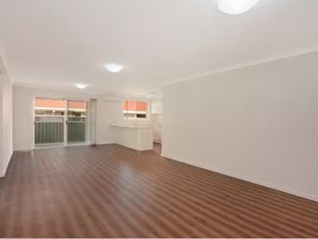 Unique 3 BR 4/12 Heather Street, Port Macquarie Apartment for.