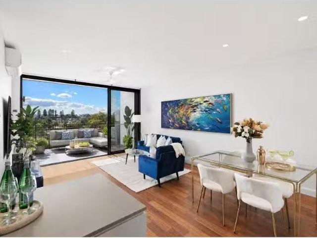 New 3 BR 420/1 Cawood Avenue, Little Bay Apartment for rent L.