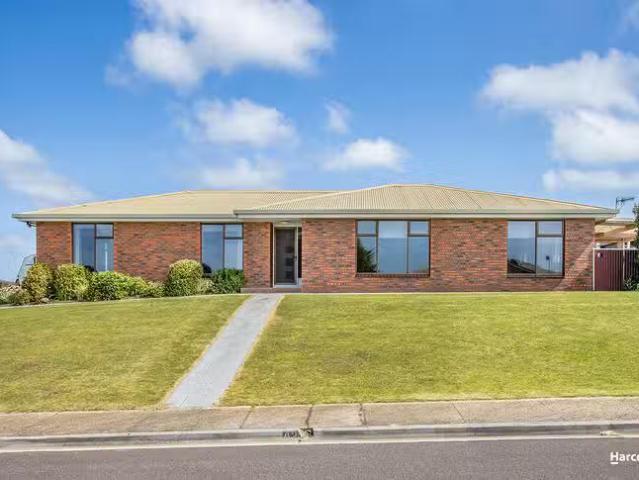 Cozy 3 BR 42 Manuka Drive, Romaine, TAS 7320