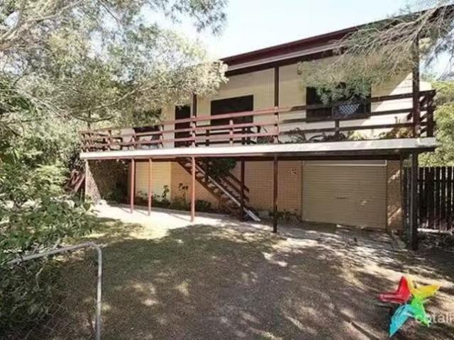 Charming 3 BR 42 Nerine Street, Kingston, QLD 4114