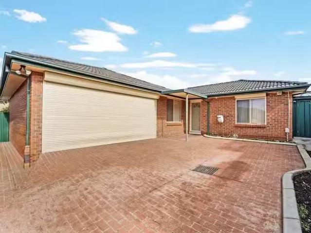 Rental! 3 BR 4/48 Little Road, Bankstown, NSW 2200